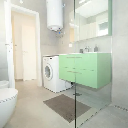 Apartman Aura * Karpinjan