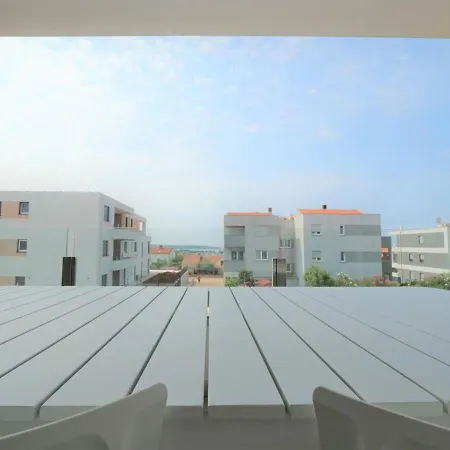 Apartman Aura Appartement Karpinjan