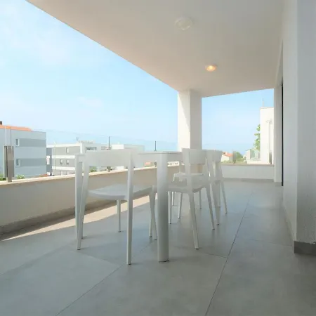 Apartment Apartman Aura *